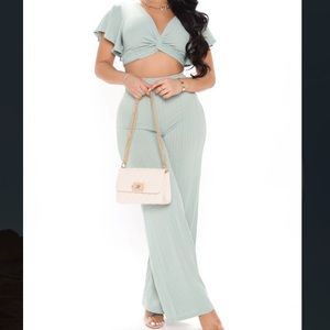 Fashion Nova set -Sage *( Worn once)*
